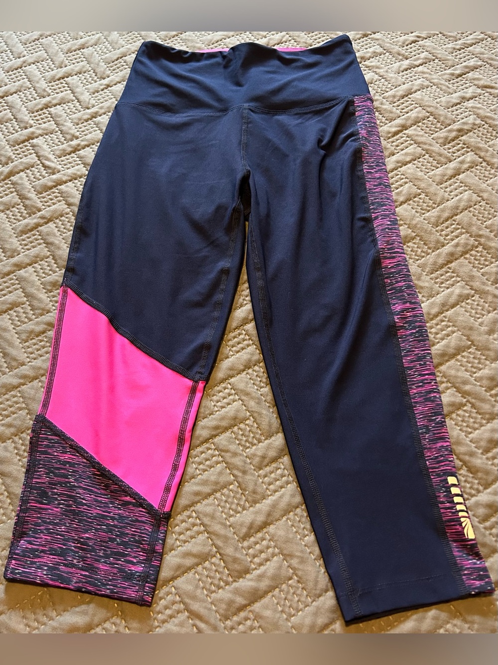Women’s Marika Active Capri Leggings in Navy and Pink Size S